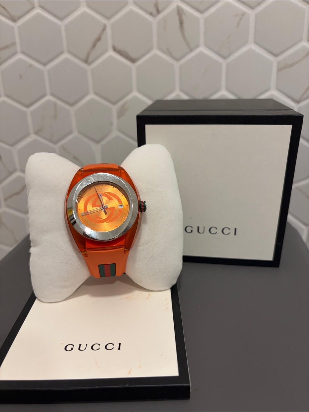 Rare find Gucci Orange and Silver mens Sport Watch